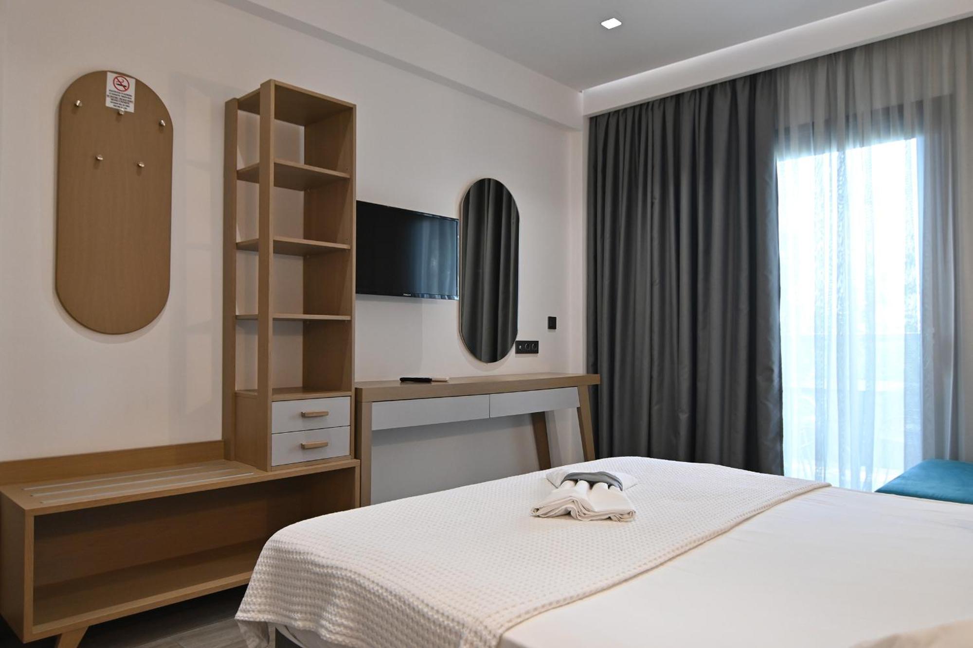 Amalia Rooms Sea View Vrasná Zewnętrze zdjęcie