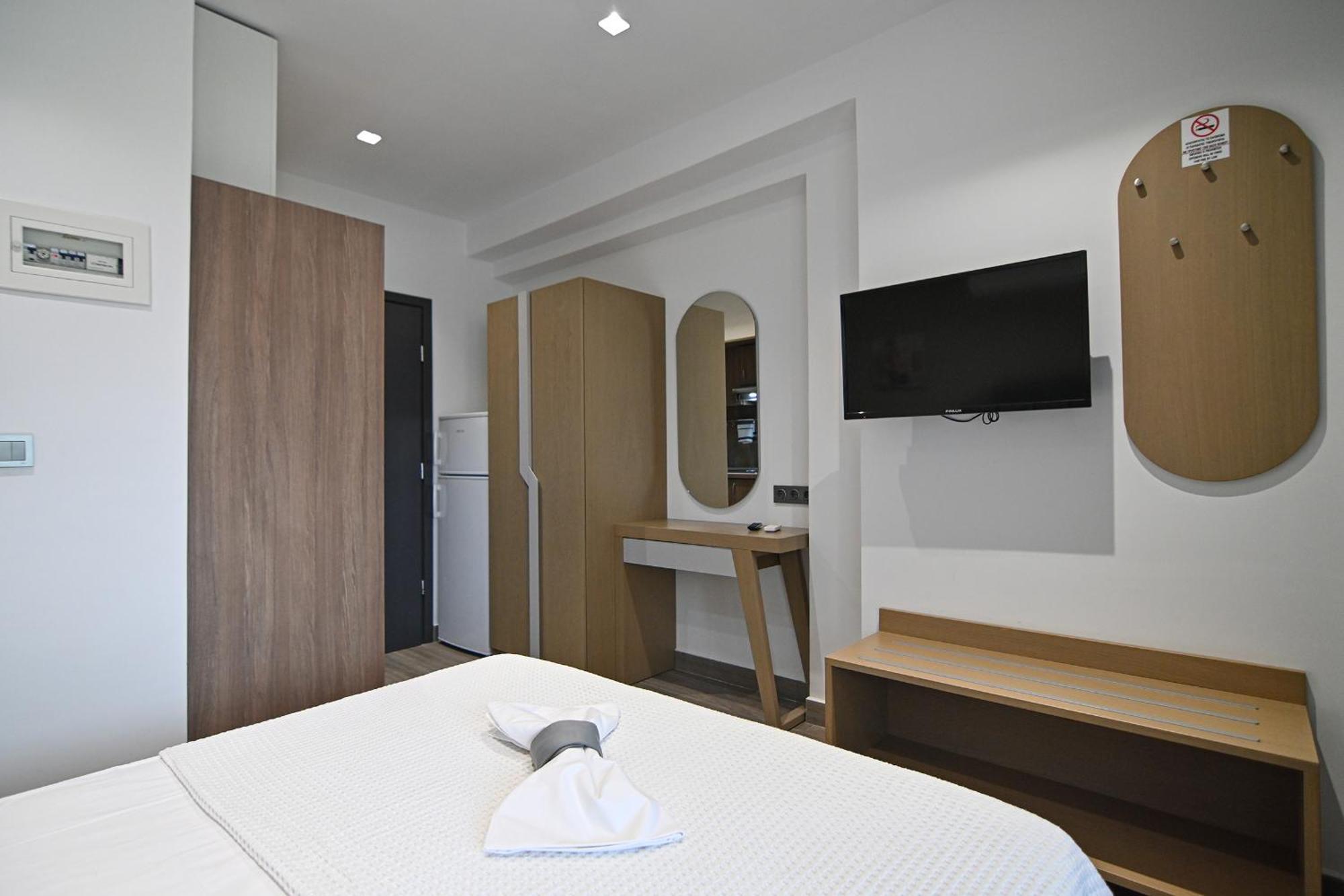Amalia Rooms Sea View Vrasná Zewnętrze zdjęcie
